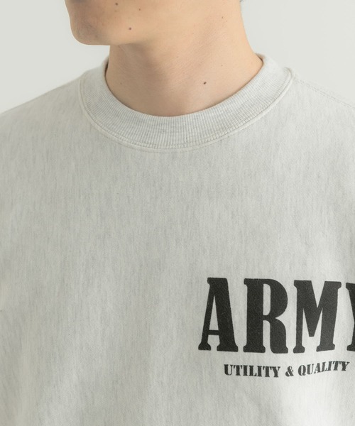 ITEMS URBANRESEARCH（アイテムズ アーバンリサーチ）の「ARMY Logo スウェットプルオーバー（スウェット・メンズ・カーキ/オートミール・MEDIUM/LARGE）」の17枚目の写真