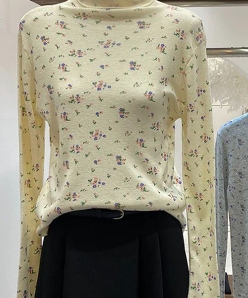 LYEON（リヨン）の「フラワープリントハイネックトップス（Tシャツ/カットソー・レディース・ピンク/オフホワイト/グレー・FREE）」の8枚目の写真