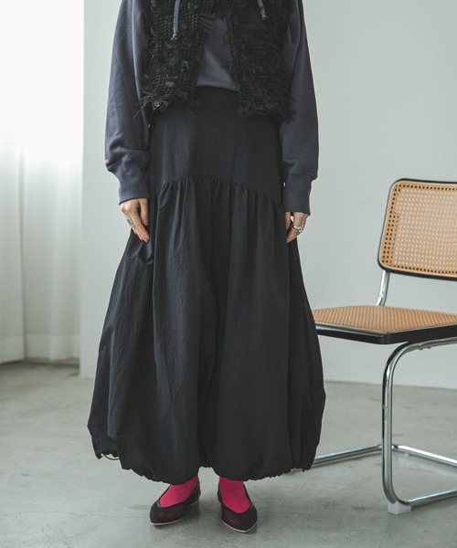 bohmal（ボマール）の「2WAYナイロンギャザーバルーンスカート（スカート・レディース・アイボリー/ブラック・MEDIUM）」の8枚目の写真
