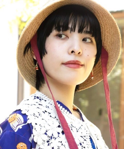 倭物やカヤ(ワモノヤカヤ)の「【倭物やカヤ】チューリップ咲きイヤリング(イヤリング・レディース・レッド/ピンク/アイボリー・FREE)」の7枚目の写真