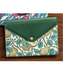 Kraso（クラソ）の「ａｍ＆ｂｅ　アンティークフルーツ　レター型のマルチポーチ（ポーチ）」