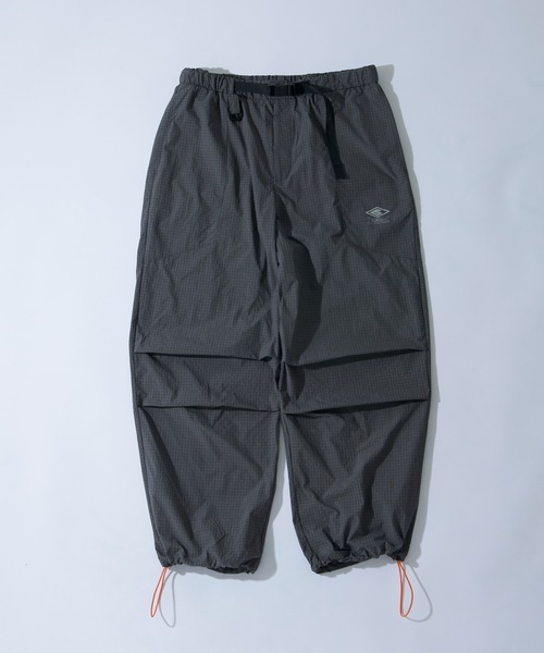 WHO'S WHO gallery(フーズフーギャラリー)の「【KOOKY'N/クーキー】BRONXテックトラックパンツ(カーゴパンツ・メンズ・チャコールグレー/ブラック/ホワイト・FREE)」の12枚目の写真