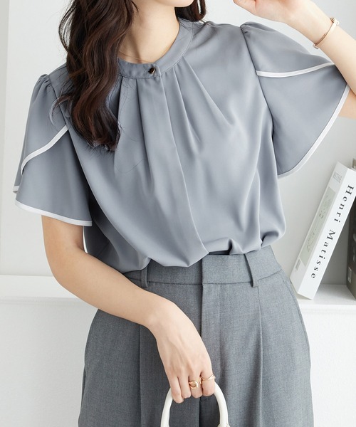 alotta（アロッタ）の「≪接触冷感≫チューリップ袖パイピングブラウス（シャツ/ブラウス・レディース・ホワイト×ネイビー/ブルー/ネイビー/ホワイト×ピンク/ピンク・L/3L/LL/M）」の4枚目の写真