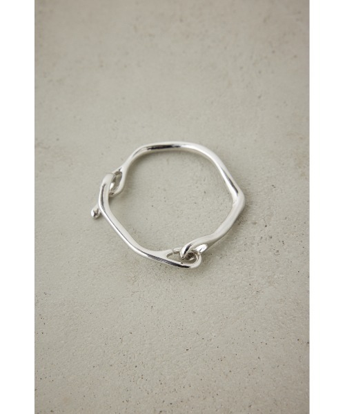 AZUL by moussy（アズールバイマウジー）の「ドローイングウエーブフックバングル（ブレスレット・レディース・ゴールド系その他/シルバー・FREE）」の14枚目の写真