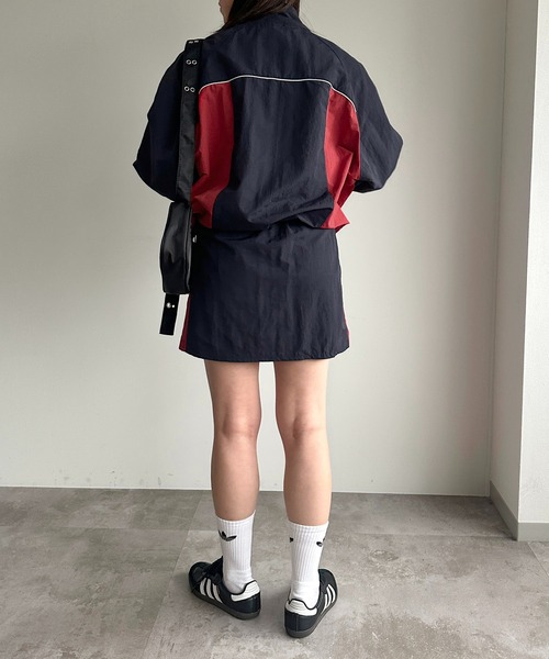 apres jour mignon（アプレジュールミニョン）の「ナイロン切り替えジャケット【ZOZOTOWN限定アイテム】（ブルゾン・レディース・ネイビー/ブラック/ブルー/チャコールグレー・フリー/X-LARGE）」の18枚目の写真