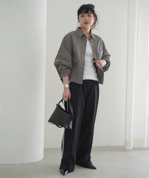 AP STUDIO（エーピーストゥディオ）の「ミリタリークロップドシャツ