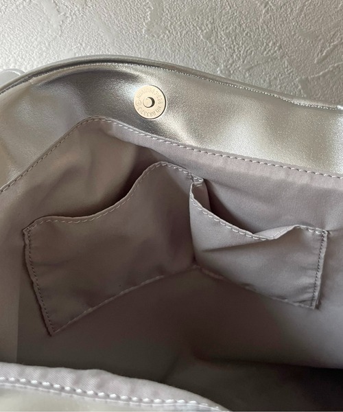 prose verse（プロズヴェール）の「ハートミニポーチ付きトートバッグ（トートバッグ・レディース・ブラック系その他2/シルバー/ブラック系その他・ﾌﾘ-）」の7枚目の写真