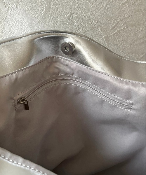 prose verse（プロズヴェール）の「ハートミニポーチ付きトートバッグ（トートバッグ・レディース・ブラック系その他2/シルバー/ブラック系その他・ﾌﾘ-）」の8枚目の写真