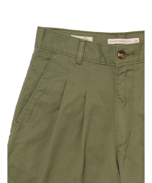 Levi's(リーバイス)の「Levi's/リーバイス PLEATED トラウザー ショートパンツ グリーン DEEP LICHEN(その他パンツ・レディース・グリーン・23inch/24inch/25inch/26inch/27inch/28inch)」の3枚目の写真
