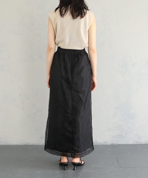 &g'aime（アンジェム）の「【&g'aime】バイカラーシアーラインニットトップス（ニット/セーター・レディース・ブラック/グレイッシュベージュ/グリーン/ネイビー・FREE）」の21枚目の写真