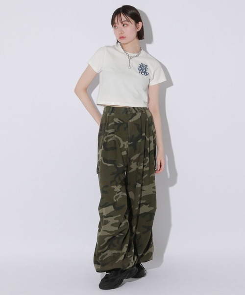 Anui(アニュイ)の「【UNISEX/3サイズ展開】ワイドパラシュートパンツ2(カーゴパンツ・レディース・アーミー・SMALL/MEDIUM/LARGE)」の13枚目の写真