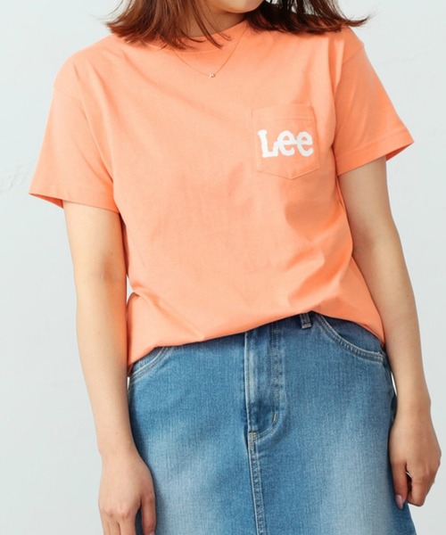 Lee(リー)の「Lee/リー ポケットLeeロゴ ショートスリーブTシャツ(Tシャツ/カットソー・レディース・チャコール/オレンジ/ベージュ/ホワイト/ホワイト×ブラック/ブルー・SMALL/MEDIUM/LARGE/X-LARGE)」の6枚目の写真