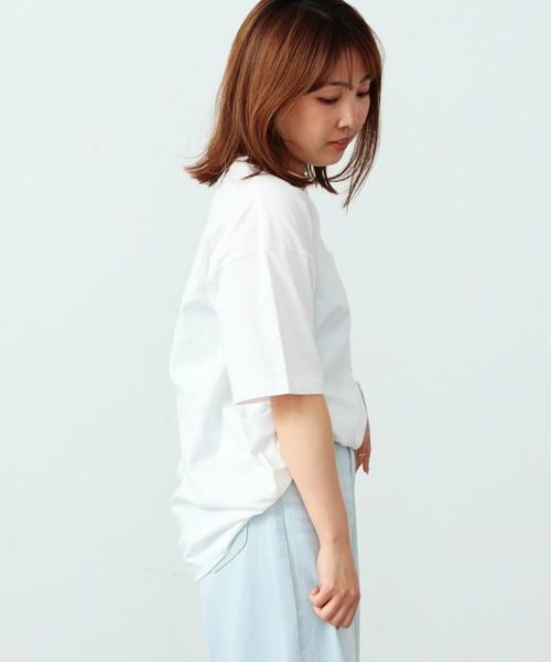 Lee(リー)の「Lee/リー ポケットLeeロゴ ショートスリーブTシャツ(Tシャツ/カットソー・レディース・チャコール/オレンジ/ベージュ/ホワイト/ホワイト×ブラック/ブルー・SMALL/MEDIUM/LARGE/X-LARGE)」の17枚目の写真