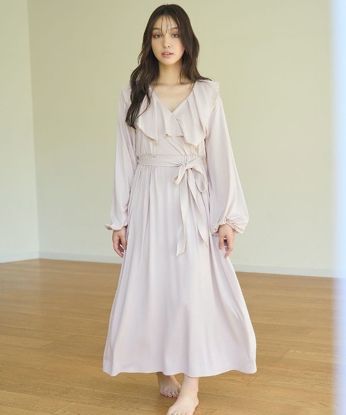 SNIDEL HOME(スナイデルホーム)の「フレアカラーメローカシュクールワンピース(ルームワンピース・レディース・アイボリー/ライトピンク/チャコールグレー・FREE)」の3枚目の写真
