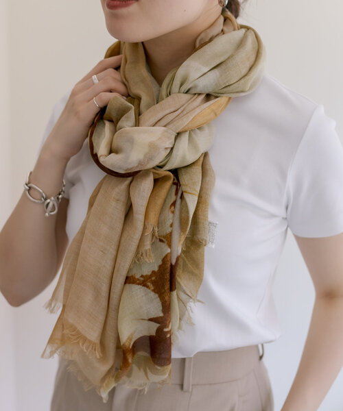 新品タグ付　イアパピヨネ　大判ストール　ホース柄　別注PYAAR　ピーアール 新品タグ付 イアパピヨネ 大判ストール ホース柄 別注PYAAR