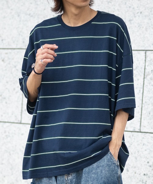 JOHN'S CLOSET（ジョンズクローゼット）の「【40I】マルチボーダー ワイドシルエット 半袖Tシャツ（Tシャツ/カットソー・メンズ・グレー系2/ブラウン系1/ベージュ系1/グリーン系1/ネイビー系2/ブラック系1/グレー系1/ベージュ系2/ネイビー系1/パープル系1/ブルー系1/ホワイト系1・MEDIUM/LARGE/X-LARGE）」の9枚目の写真