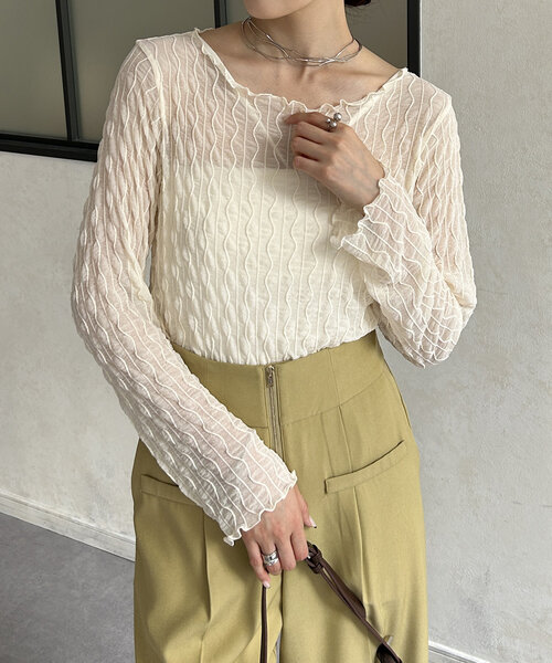 Thevon（ゼボン）の「ウェーブ柄シアープルオーバー（Tシャツ/カットソー・レディース・アイボリー/ブラック/ブラウン/グリーン系その他・FREE）」の9枚目の写真