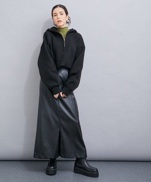 le cercle ADAM ET ROPE'（ルセルクルアダムエロペ）の「ハーフZIPニットプルオーバー（ニット/セーター・レディース・グレー/レッド系その他2/ブラック/ホワイト・FREE）」の8枚目の写真