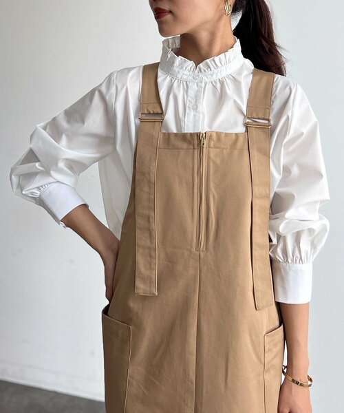 Chez toi(シェトワ)の「ネックフリルブラウス(シャツ/ブラウス・レディース・ネイビー/オフホワイト/サックスブルー/ブルー・FREE)」の5枚目の写真