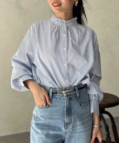 Chez toi(シェトワ)の「ネックフリルブラウス(シャツ/ブラウス・レディース・ネイビー/オフホワイト/サックスブルー/ブルー・FREE)」の13枚目の写真