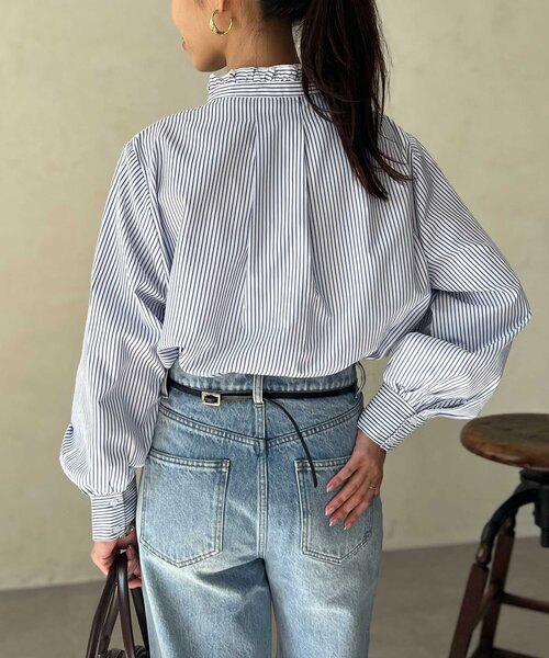 Chez toi(シェトワ)の「ネックフリルブラウス(シャツ/ブラウス・レディース・ネイビー/オフホワイト/サックスブルー/ブルー・FREE)」の16枚目の写真