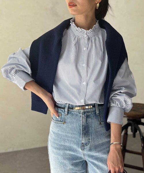 Chez toi(シェトワ)の「ネックフリルブラウス(シャツ/ブラウス・レディース・ネイビー/オフホワイト/サックスブルー/ブルー・FREE)」の19枚目の写真