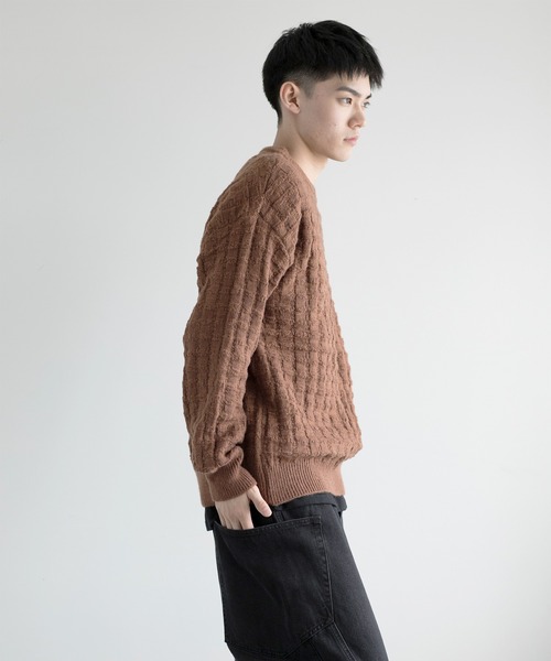 aimoha(アイモハ)の「aimoha men Cozy Grid Knit Sweater(ニット/セーター・メンズ・ダークグレー/ホワイト/ブラック/チョコ・MEDIUM/LARGE/X-LARGE/XX-LARGE/XXX-LARGE)」の10枚目の写真