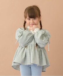 ボリュームたっぷりペプラムブラウス