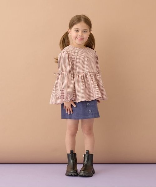 Lycee mine（リセマイン）の「ボリュームたっぷりペプラムブラウス（シャツ/ブラウス・キッズ・ブラウン系/ブラック/サーモンピンク/モスグリーン・100cm/110cm/120cm/130cm/140cm/150cm）」の12枚目の写真