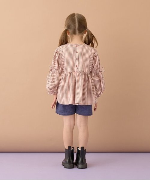 Lycee mine（リセマイン）の「ボリュームたっぷりペプラムブラウス（シャツ/ブラウス・キッズ・ブラウン系/ブラック/サーモンピンク/モスグリーン・100cm/110cm/120cm/130cm/140cm/150cm）」の13枚目の写真