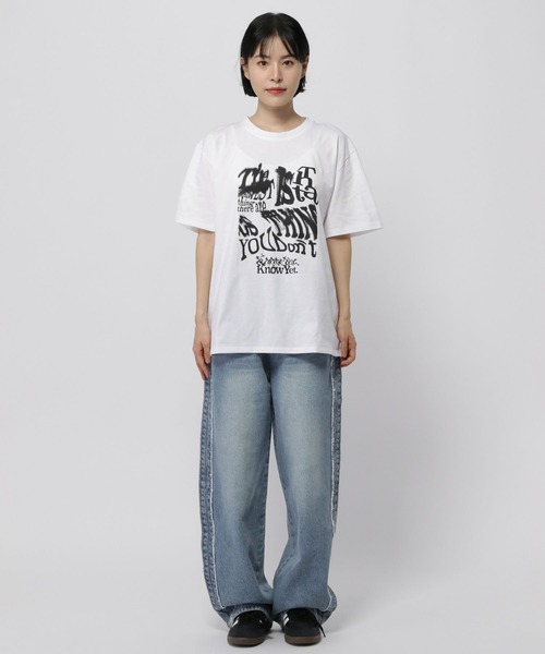 3.3 Field Trip （3.3フィールドトリップ）の「【UNISEX】3.3 Field Trip／THE SMARTEST T（Tシャツ/カットソー・レディース・ホワイト/カーキ/チャコール・LARGE/SMALL/MEDIUM）」の18枚目の写真