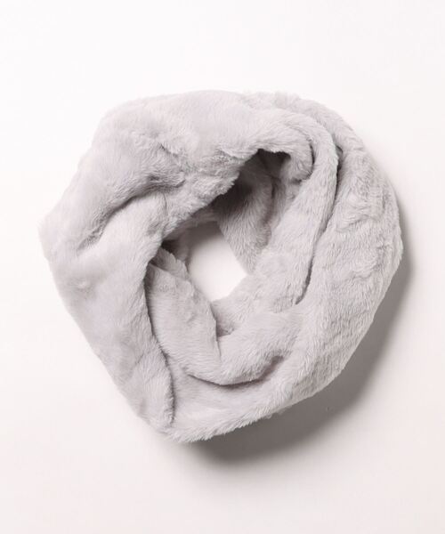 emesuelee（エメスーリー）の「ふわふわモフモフエコファースヌード（ネックウォーマー/スヌード・レディース・ライトベージュ/ライトグレー/ブラック・フリー）」の13枚目の写真