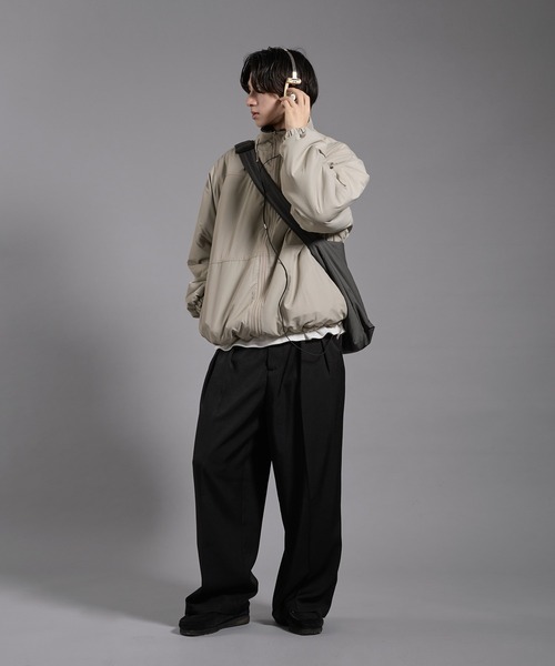 kutir(クティール)の「NYLON BIG SHOULDER BACK/ナイロンビックショルダーバッグ(ショルダーバッグ・メンズ・ブラック/チャコールグレー・FREE)」の20枚目の写真