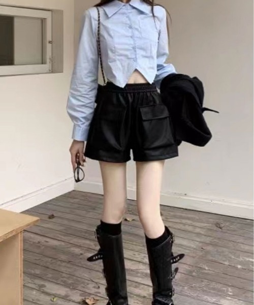 kirakiraShop（キラキラショップ）の「フロントポケット フェイクレザー ショート パンツ（その他パンツ・レディース・ブラック/ブラウン・M/L）」の5枚目の写真