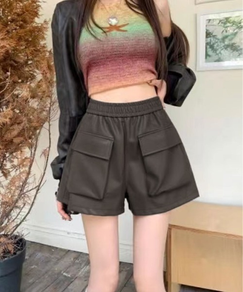 kirakiraShop（キラキラショップ）の「フロントポケット フェイクレザー ショート パンツ（その他パンツ・レディース・ブラック/ブラウン・M/L）」の9枚目の写真