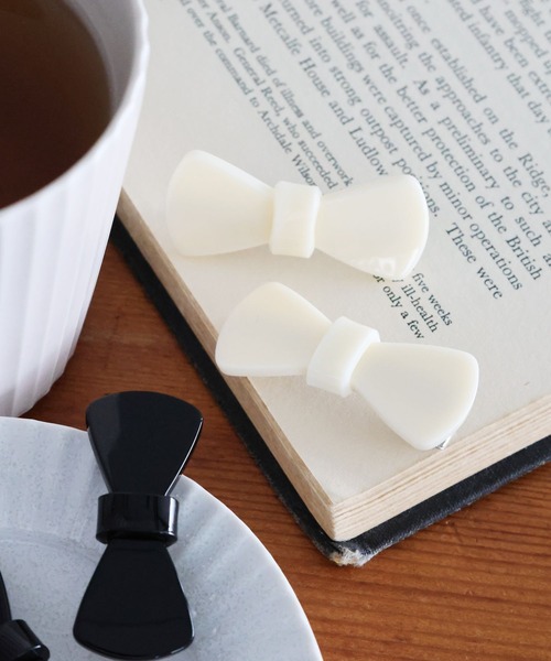 niko and...（ニコアンド）の「リボンSETクリップ（バレッタ/ヘアクリップ・レディース・ブラック/アイボリー・0）」の2枚目の写真