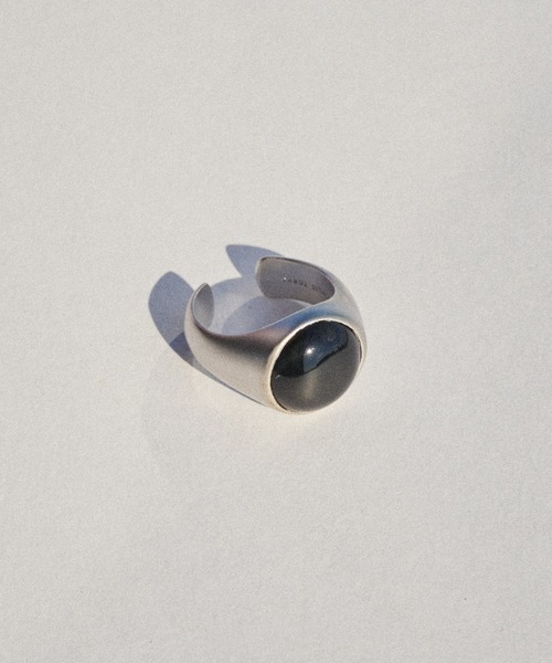 STUDIOUS（ステュディオス）の「【PUBLIC TOKYO/パブリックトウキョウ】ONXY RING / オニキスリング（リング・メンズ・シルバー・FREE）」の3枚目の写真