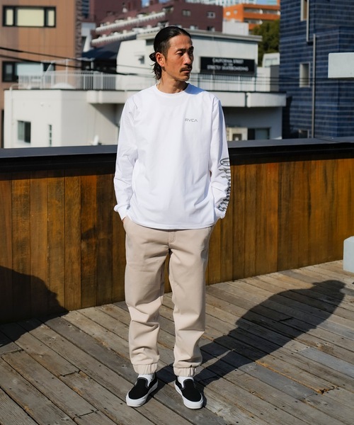 RVCA(ルーカ)の「RVCA メンズ REFLECTIVE BAS PT セットアップボトムス/ルーカワンポイント裏起毛スウェットパンツ(スウェットパンツ・メンズ・ブラック/ホワイト系その他/ホワイト・X-LARGE/LARGE/MEDIUM/SMALL)」の14枚目の写真