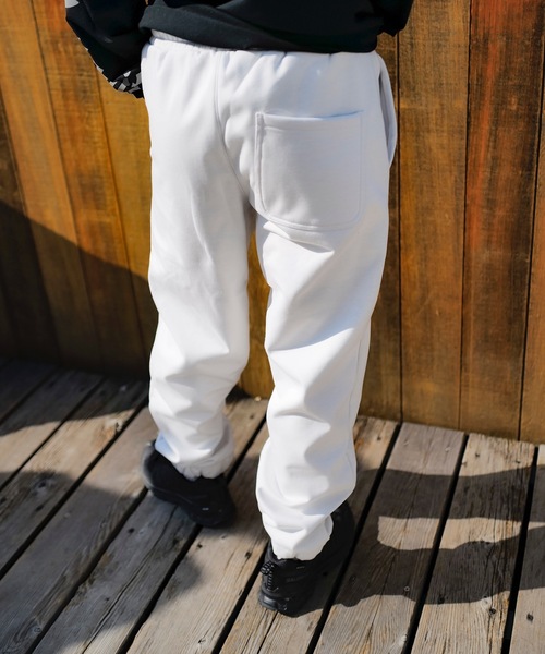 RVCA(ルーカ)の「RVCA メンズ REFLECTIVE BAS PT セットアップボトムス/ルーカワンポイント裏起毛スウェットパンツ(スウェットパンツ・メンズ・ブラック/ホワイト系その他/ホワイト・X-LARGE/LARGE/MEDIUM/SMALL)」の9枚目の写真
