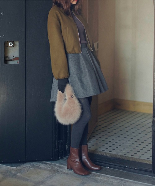 KOBE LETTUCE(コウベレタス)の「ボリュームスリーブバルーンショートブルゾン(ブルゾン・レディース・カーキ/ブラック/アイボリー系/レッド・M)」の9枚目の写真