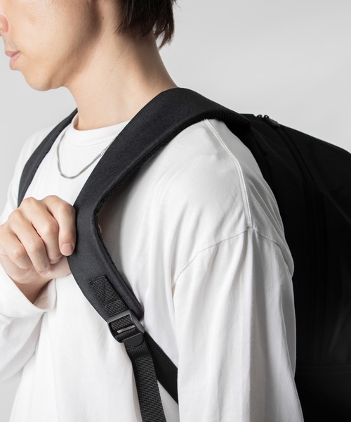 UNKNOWN&Co.(アンノウンアンドコー)の「UNKNOWN&Co. アンノウンアンドコー バックパック(バックパック/リュック・メンズ・ブラック・FREE)」の18枚目の写真