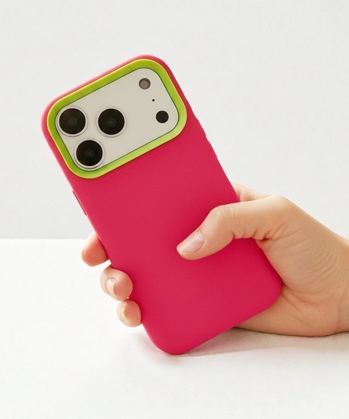 Fun & Daily(ファンアンドデイリー)の「Matte Color iPhone Case 14 15 16 17 Pro Plus Pro Max Air / アイフォン 15 16 17 プラス プロマックス(スマホケース/カバー・レディース・ネイビー/パープル/ピンク/ブラック・iPhone 15 Plus/iPhone 15 Pro/iPhone 15 Pro Max/iPhone 16/iPhone 16 Plus/iPhone 16 Pro/iPhone 16 Pro Max/iPhone 15/iPhone 14/iPhone 14 Plus/iPhone 14 Pro/iPhone 14 Pro Max/iPhone 17/iPhone 17 Pro/iPhone 17 Pro Max/iPhone Air)」の4枚目の写真