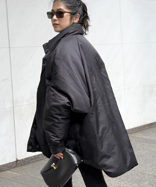 Berenice（ベルニス）の「【BERENICE】ブラックオーバーダウンジャケット（ダウンジャケット/コート・レディース・ブラック・FREE）」の3枚目の写真