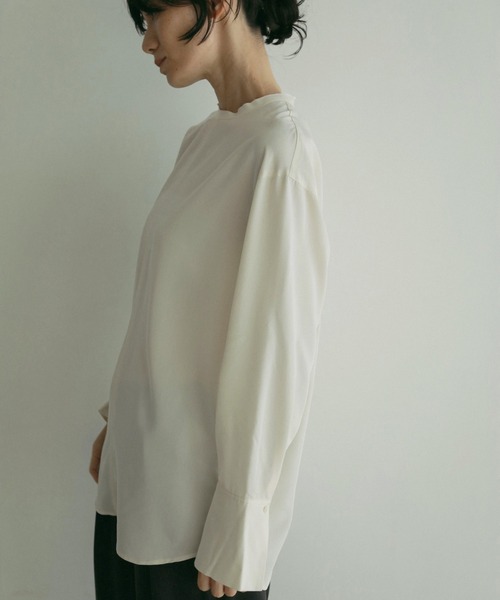 anuke（アンヌーク）の「Satin Over Blouse（シャツ/ブラウス・レディース・アイボリー/ブラック・FREE）」の8枚目の写真