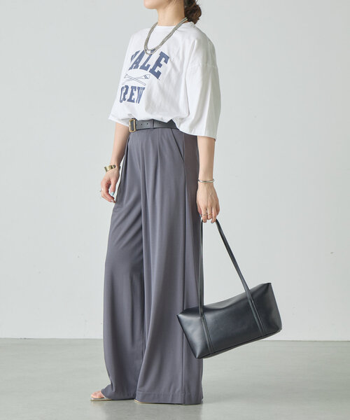 SHENERY（シーナリー）の「【GOOD ROCK SPEED】college Tee（Tシャツ/カットソー・レディース・ホワイト/チャコールグレー・FREE）」の6枚目の写真