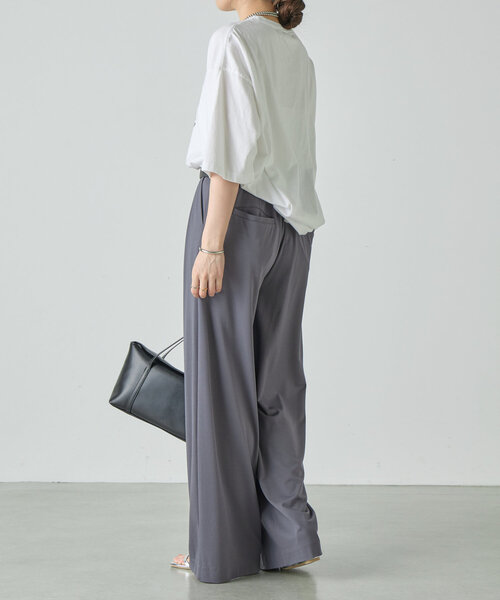 SHENERY（シーナリー）の「【GOOD ROCK SPEED】college Tee（Tシャツ/カットソー・レディース・ホワイト/チャコールグレー・FREE）」の8枚目の写真