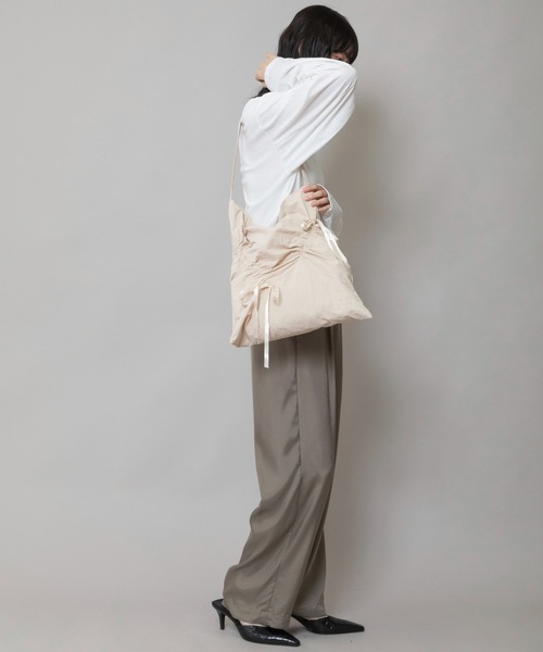 Munich（ミューニック）の「ブラウジングトートバッグ（トートバッグ・レディース・ベージュ/ブラック/シルバー・FREE）」の12枚目の写真