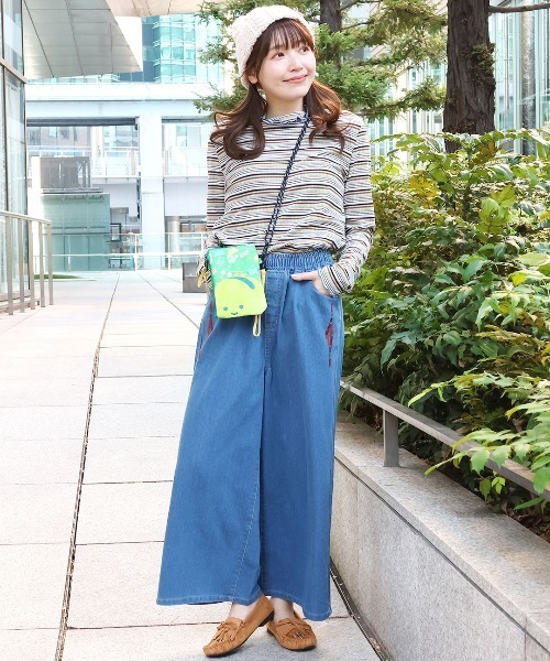 チチカカ（チチカカ）の「「ミーノ」コラボレーションスマホショルダー（ショルダーバッグ・レディース・イエロー/グリーン・FREE）」の3枚目の写真