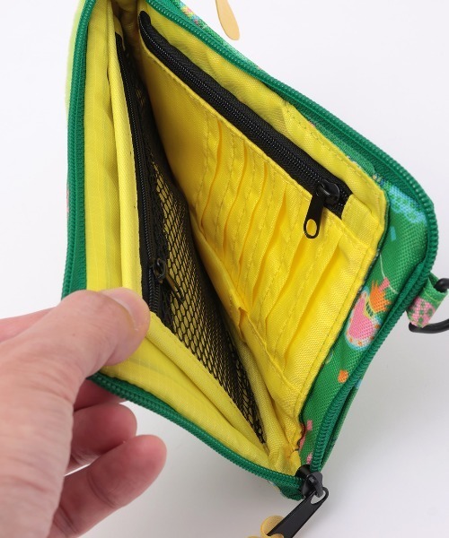 チチカカ（チチカカ）の「「ミーノ」コラボレーションスマホショルダー（ショルダーバッグ・レディース・イエロー/グリーン・FREE）」の13枚目の写真