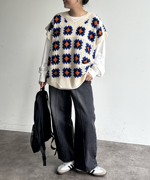 CPCM（シーピーシーエム）の「センターシームカーブデニムパンツ（デニムパンツ・レディース・ブラック/ネイビー/インディゴブルー・SMALL/MEDIUM/LARGE）」の9枚目の写真